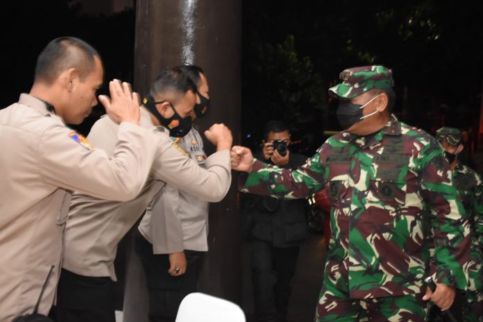 PANGDAM III/SLW ; Jelang Pergantian Tahun 2021, Warga Masyarakat Jawa Barat Patuh Aturan