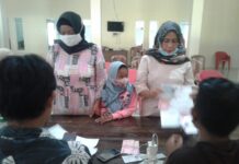 Kantor Pos Pagaden Distribusikan BST Kemensos ke Warga Desa Pangsor Pagaden Barat