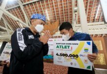 Wali Kota Bandung Lepas Atlet ke PON XX Papua, Jika Pulang Bawa Medali Kadeudeuh Menanti