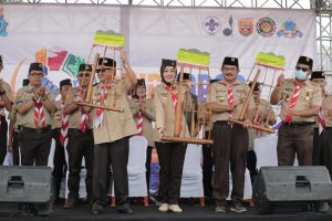 Pelaksanaan Pembukaan Perkemahan Wirakarya Daerah (PWD) Kwartir Daerah (Kwarda) Gerakan Pramuka Jawa Barat Tahun 2022, yang dilaksanakan di Bumi Perkemahan Bukit Sampalan, Desa Girimakmur, Kecamatan Malangbong, Kabupaten Garut, Sabtu (19/11/2022)