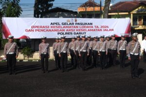 Polres Garut Gelar Apel Pasukan Operasi Keselamatan Lodaya 2024 di Garut