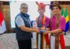 Wali Kota Farhan menerima sejumlah peserta West Java International Fun Folk Festival 2026 di Pendopo Kota Bandung, Minggu, 19 Juli 2026