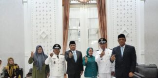 Bupati Garut tekankan Kades PAW Cisewu dan Cigadog Mampu Merespon Persoalan Warga Secara Bijak